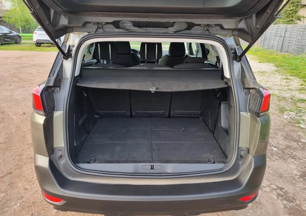 Peugeot 5008 cena 62000 przebieg: 56000, rok produkcji 2020 z Terespol małe 326